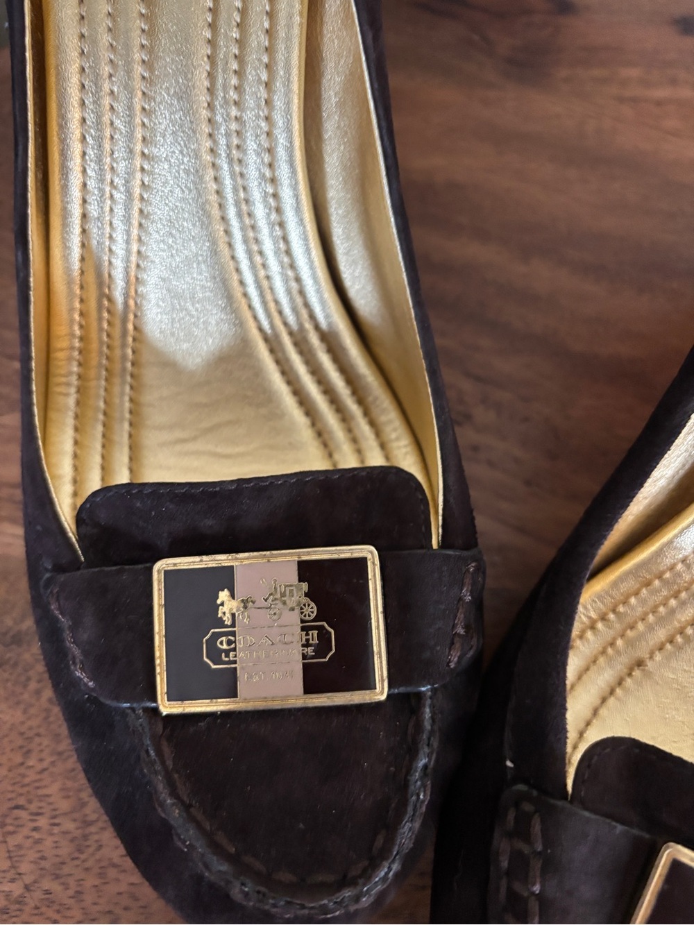 Coach brown suede slip-on pumps - Picture 3 of 5